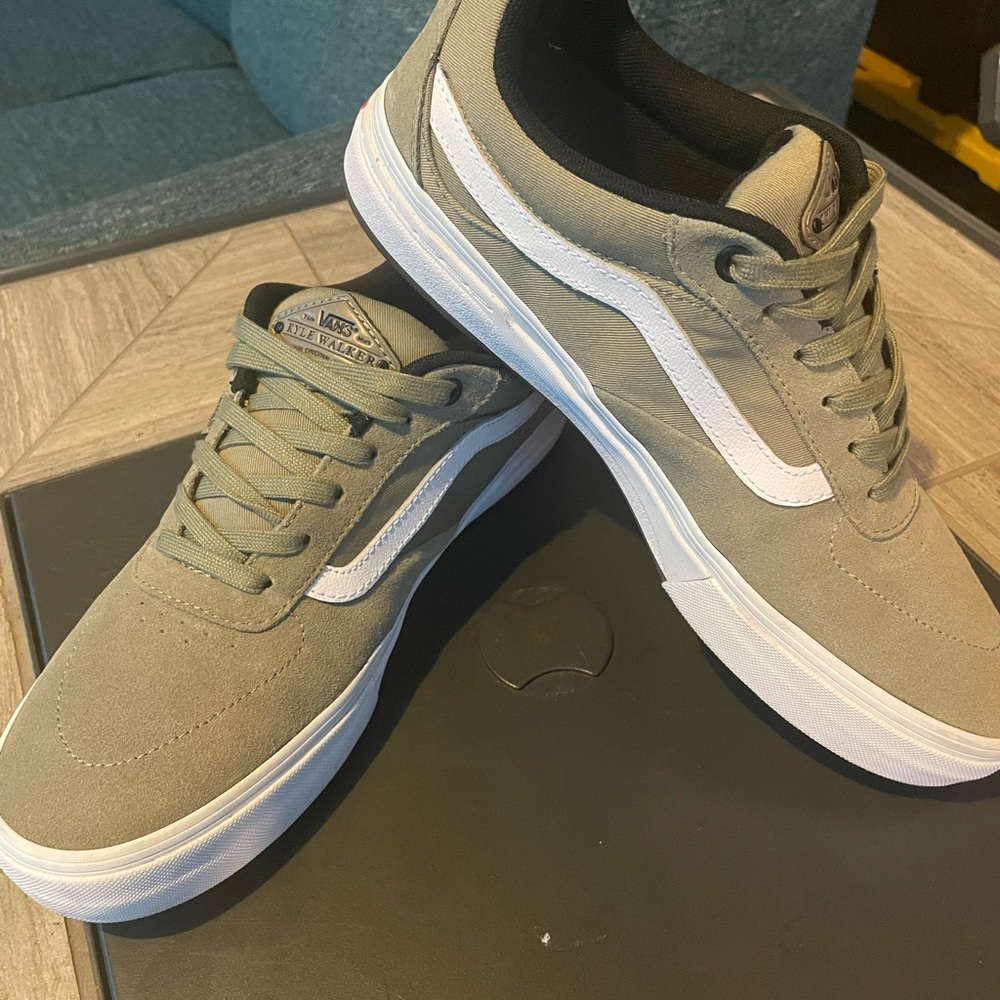 Vans Sneakers